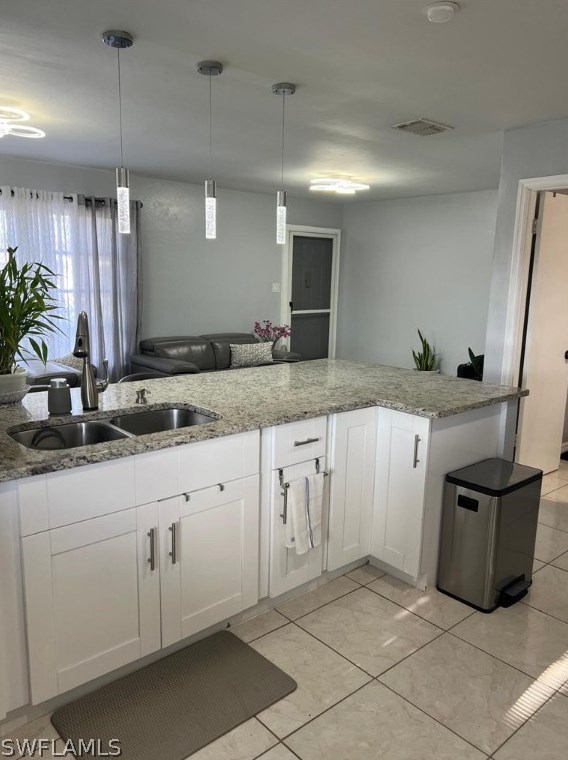 18 Hamlin Ct, Lehigh Acres FL 33936-7211 exterior