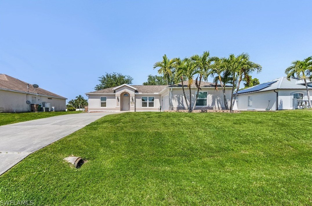 3108 18th Pl, Cape Coral, FL 33904-3002