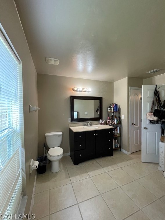 725 Newell St, Lehigh Acres FL 33974-4617 exterior