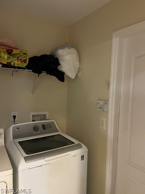 725 Newell St, Lehigh Acres FL 33974-4617 exterior