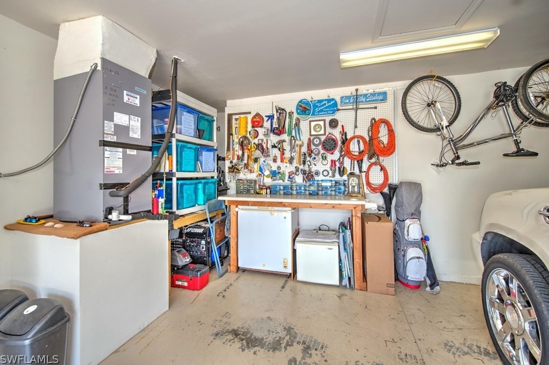 2605 10th St, Lehigh Acres FL  33976-3109 exterior