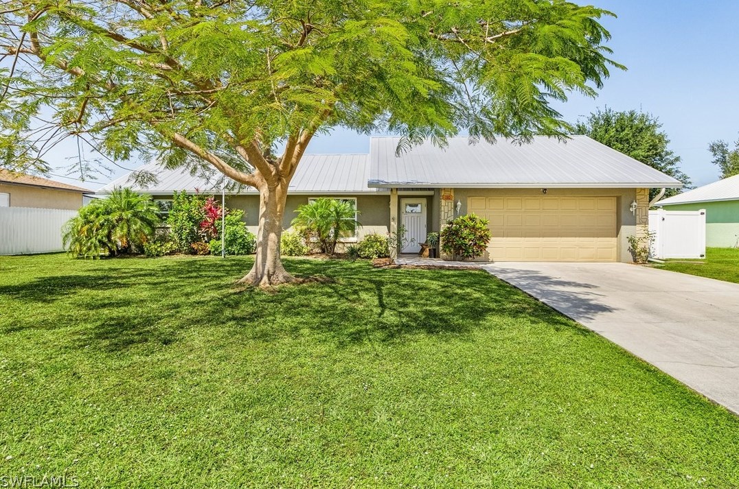 110 Ne 5th Pl, Cape Coral, FL 33909