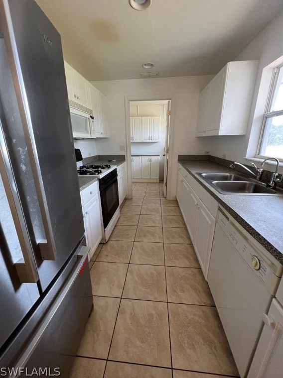 2616 54th St, Lehigh Acres, FL 33976-4828