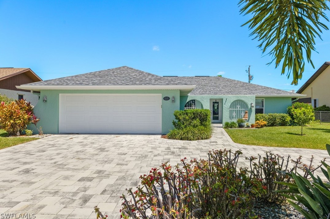 1215 53rd St, Cape Coral, FL 33914-7068