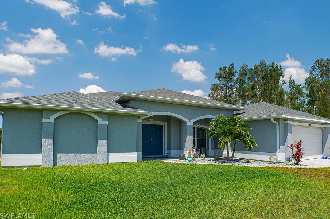 1109 Chapel Ave, Lehigh Acres, FL 33971