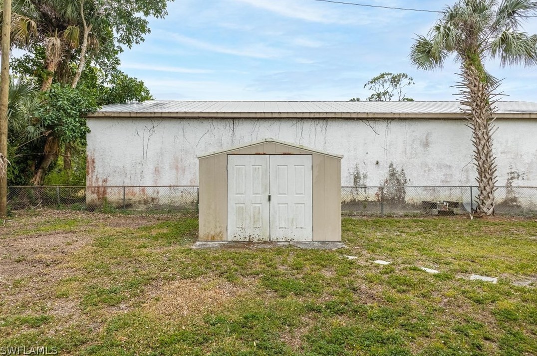 455 Santa Cruz St, Fort Myers FL  33903-2845 exterior