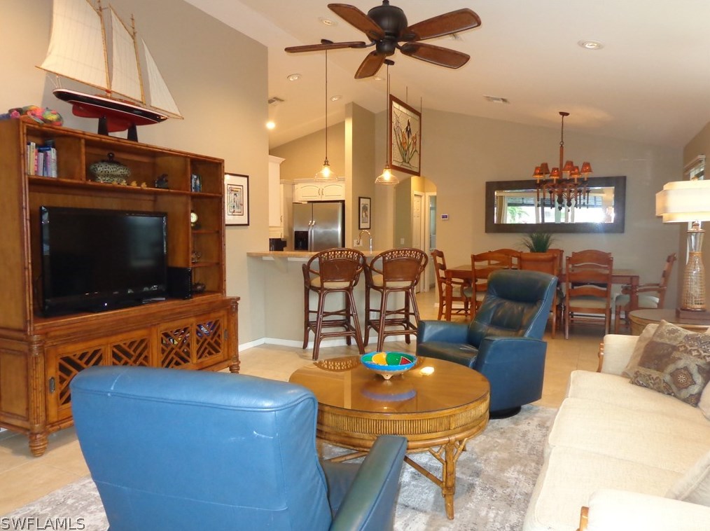 426 Palermo Cir, Fort Myers Beach FL  33931-2726 exterior