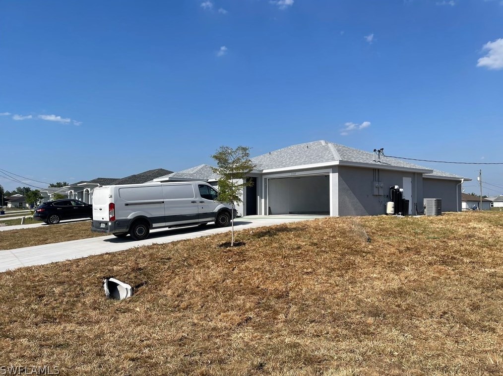 1113-1115 Gordon Ave S, Lehigh Acres, FL 33973