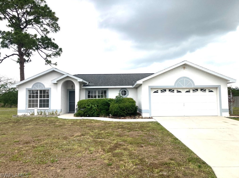 204 Roat St, Lehigh Acres, FL 33936-7520
