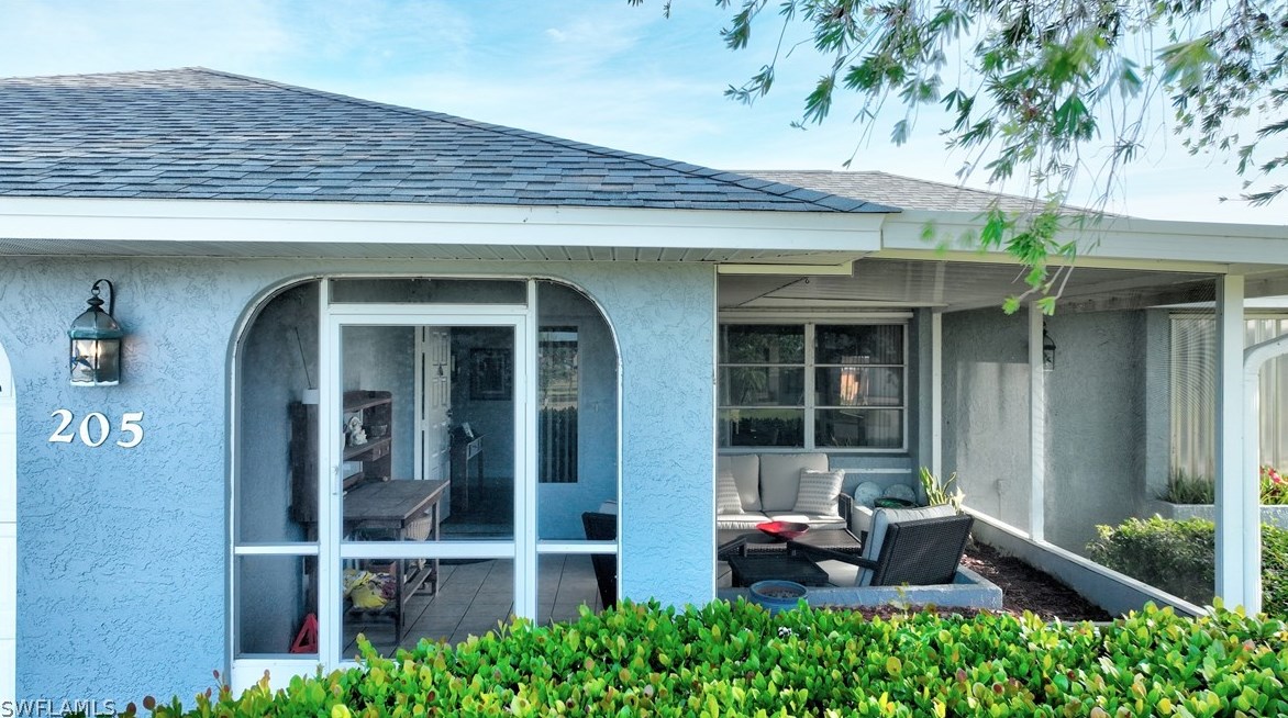 205 Eaglesmere Dr, Lehigh Acres, FL 33936