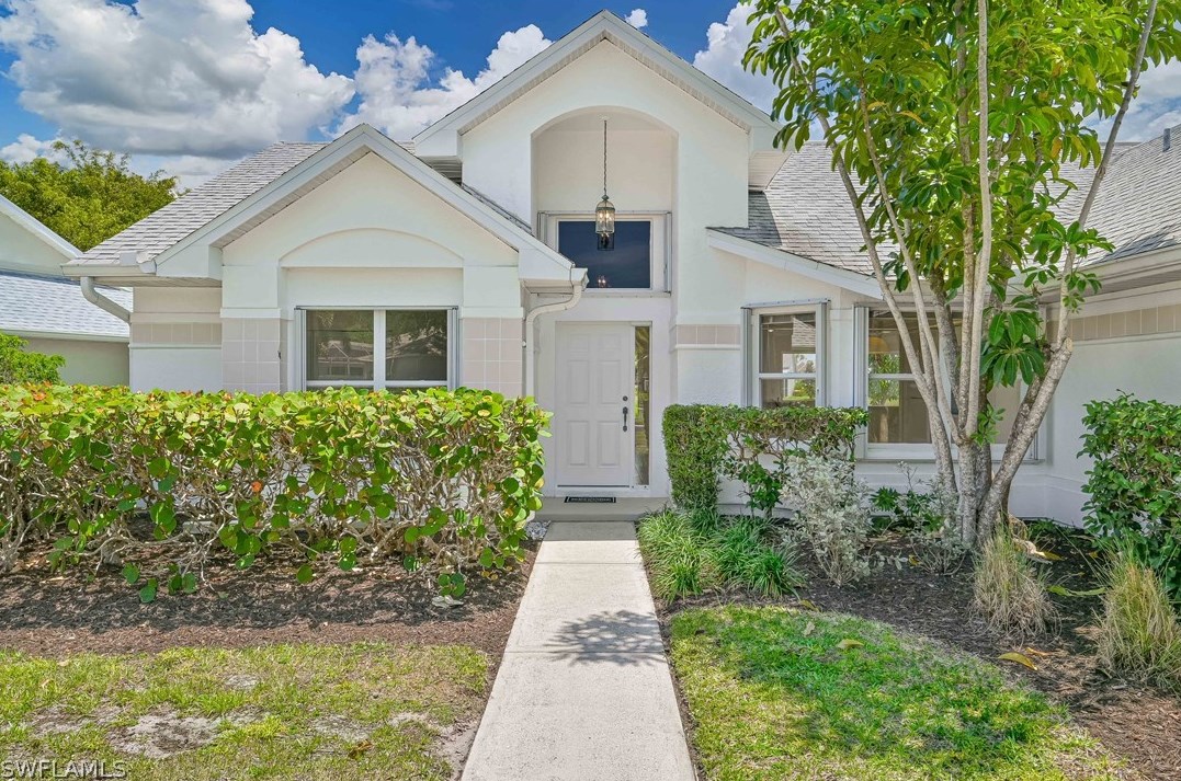 14841 Lake Olive Dr, Fort Myers, FL 33919-8334