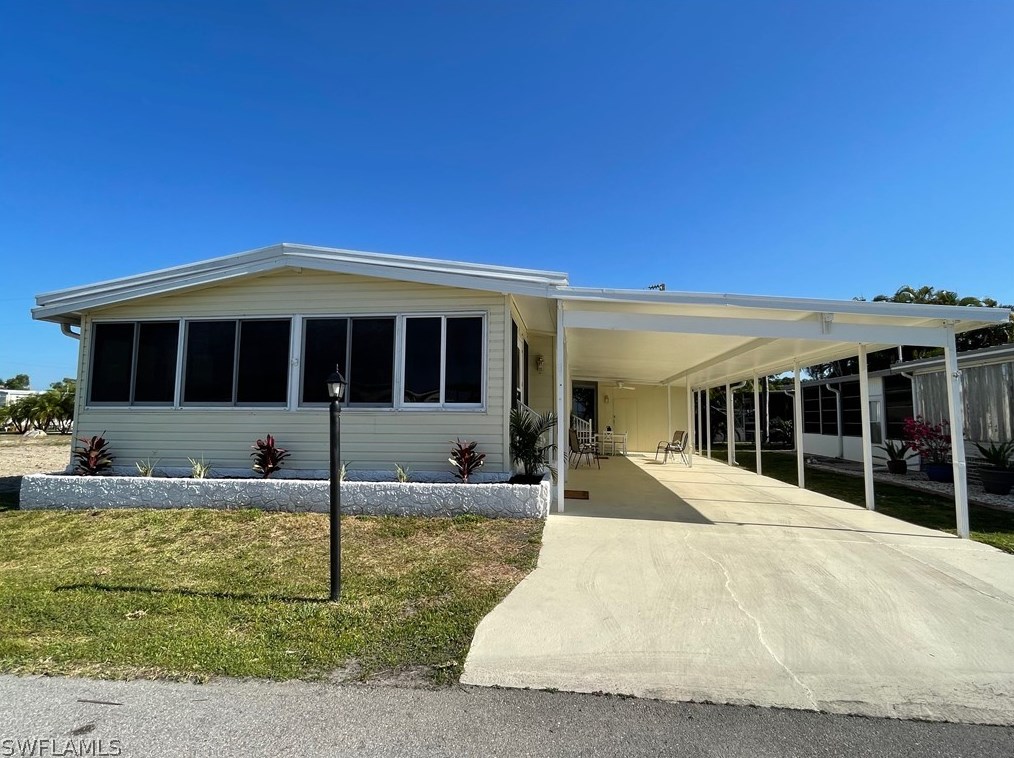 5527 Colonial Rd, Fort Myers, FL 33917-9019