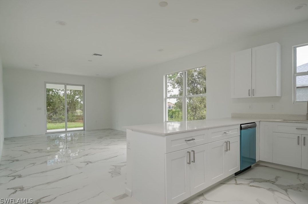 2810 54th St, Lehigh Acres, FL 33971-0826