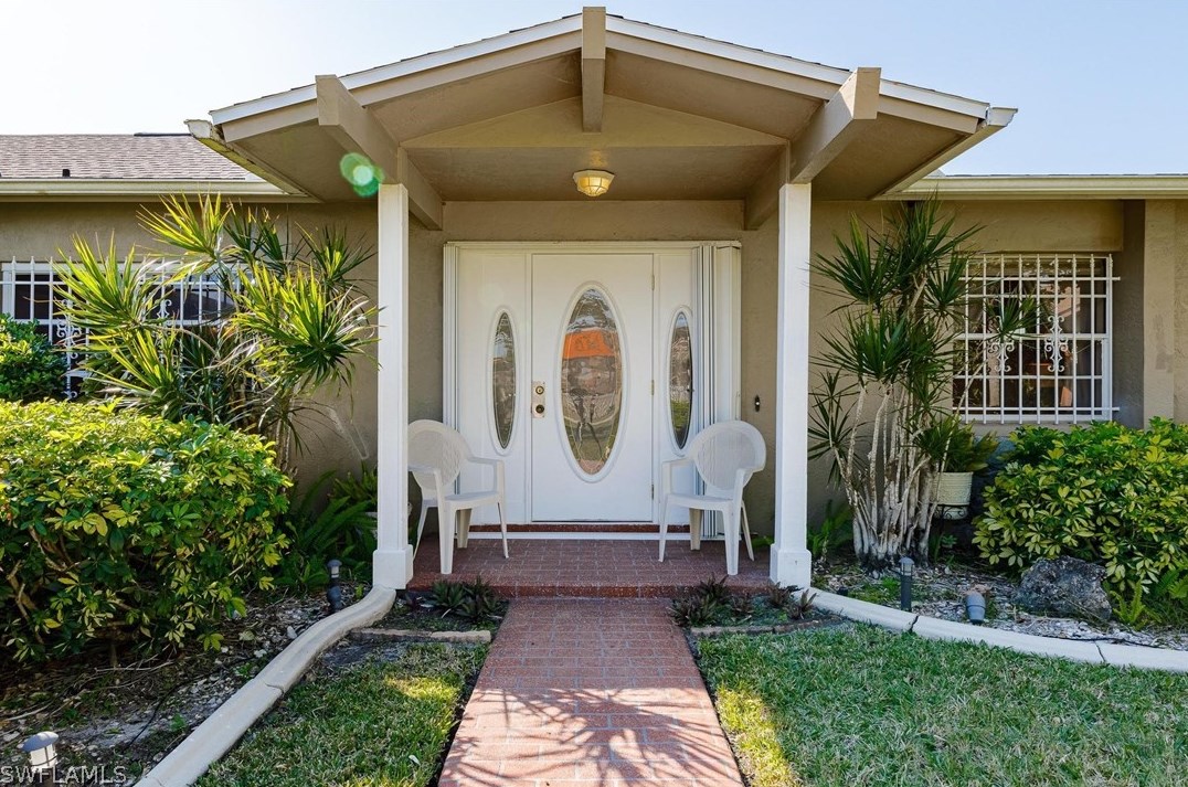 4021 Orange Grove Blvd, Fort Myers, FL 33903-4931