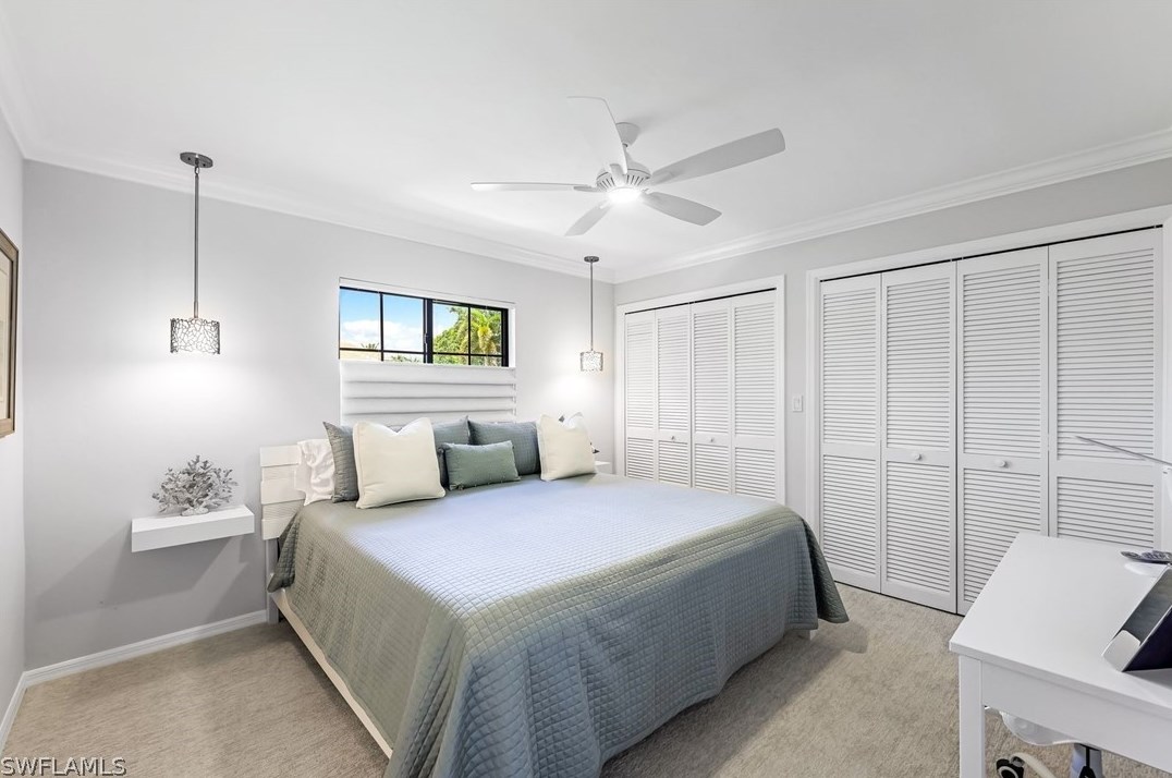 811 Bentwood Dr, Naples FL 34108-8204 exterior