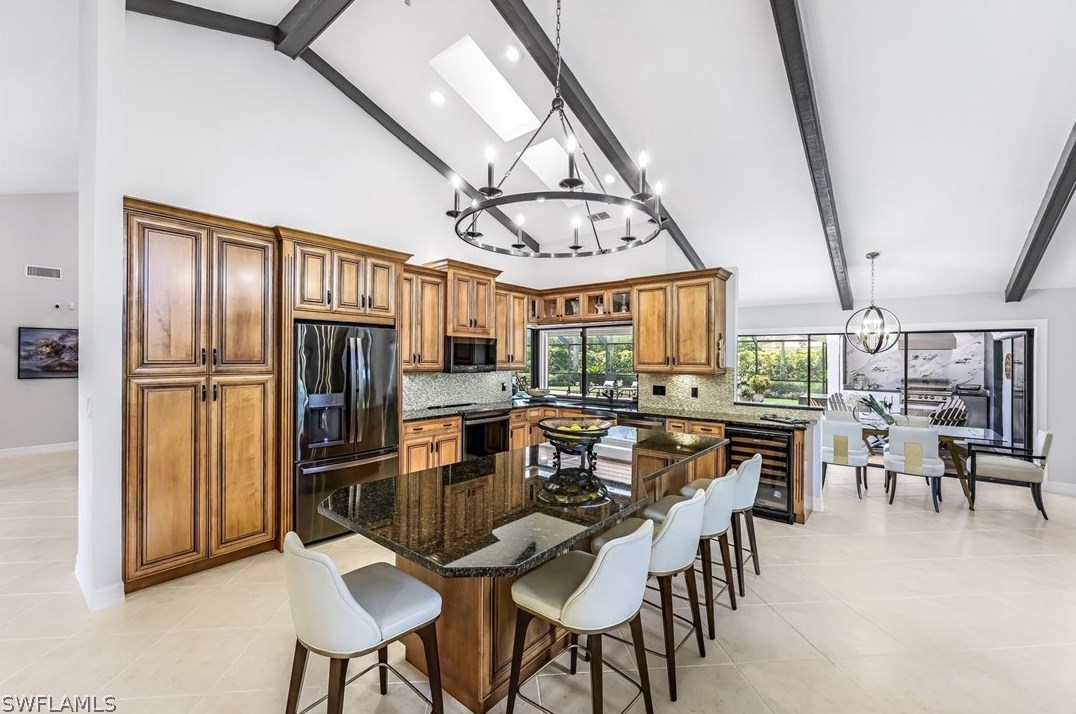 811 Bentwood Dr, Naples FL 34108-8204 exterior