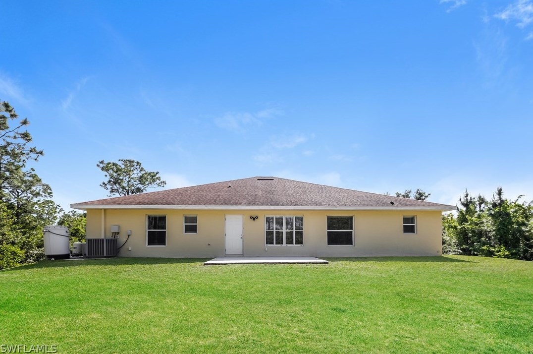 817 Clark Ave, Lehigh Acres FL 33972-8209 exterior