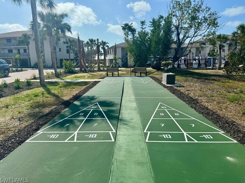 1919 Olde Middle Gulf Dr, Sanibel FL 33957-6325 exterior