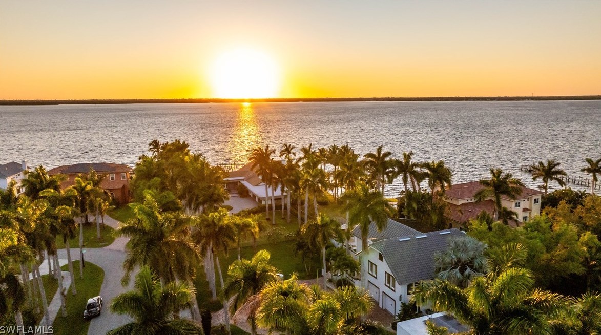 1205 Caloosa Dr, Fort Myers, FL 33901-6713