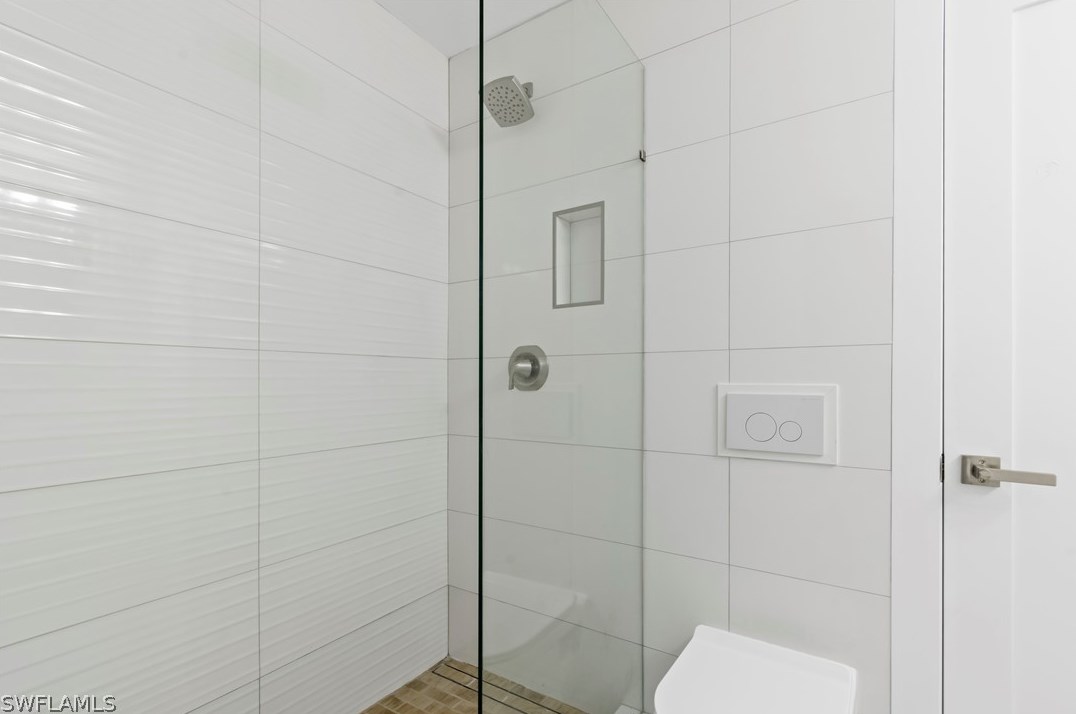 1205 Caloosa Dr, Fort Myers FL 33901-6715 exterior