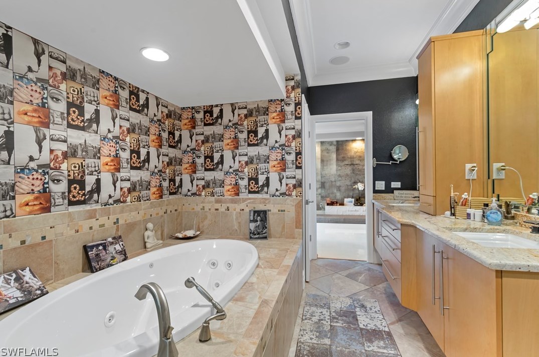 1205 Caloosa Dr, Fort Myers FL 33901-6715 exterior