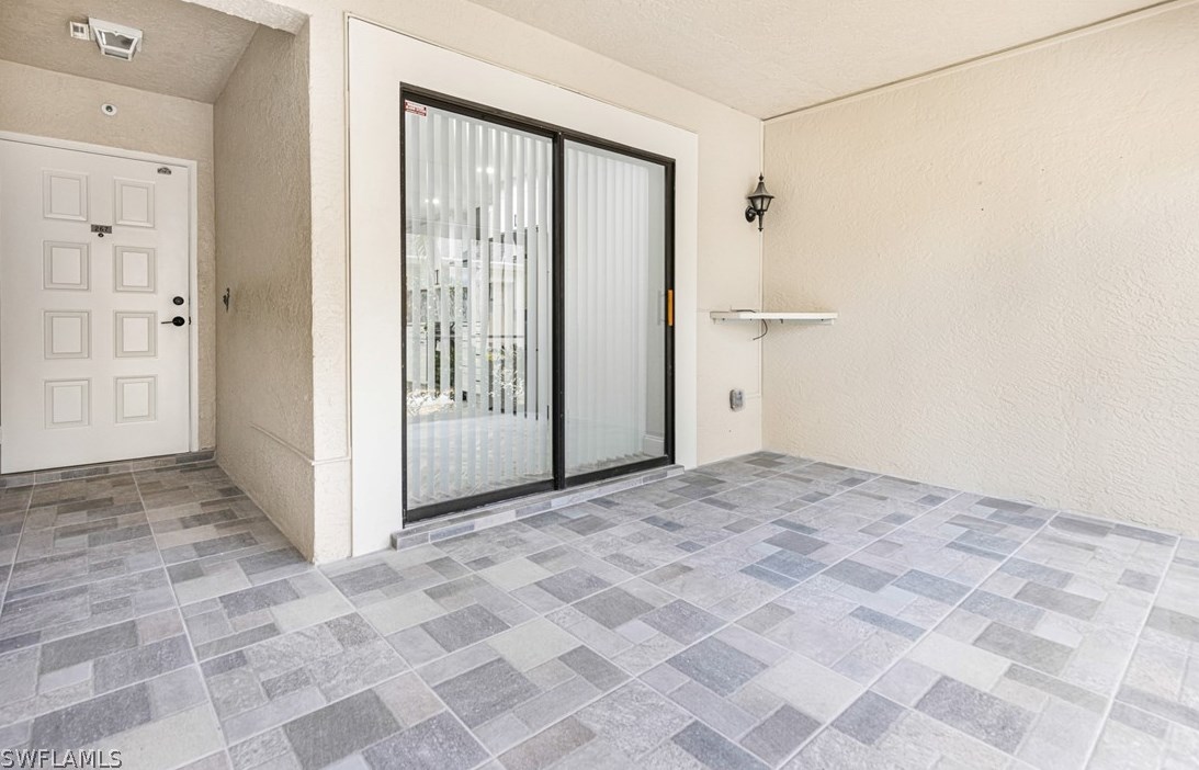 16320 Kelly Cove Dr, Fort Myers, FL 33908-6402
