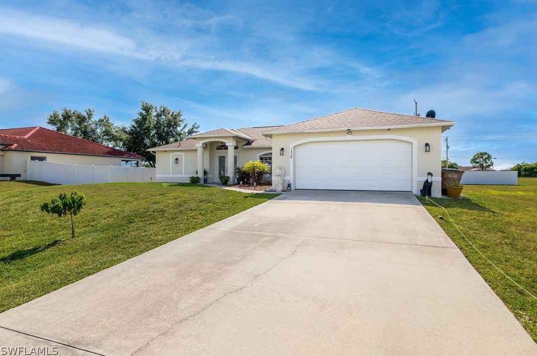 1424 7th Pl, Cape Coral, FL 33909-1341