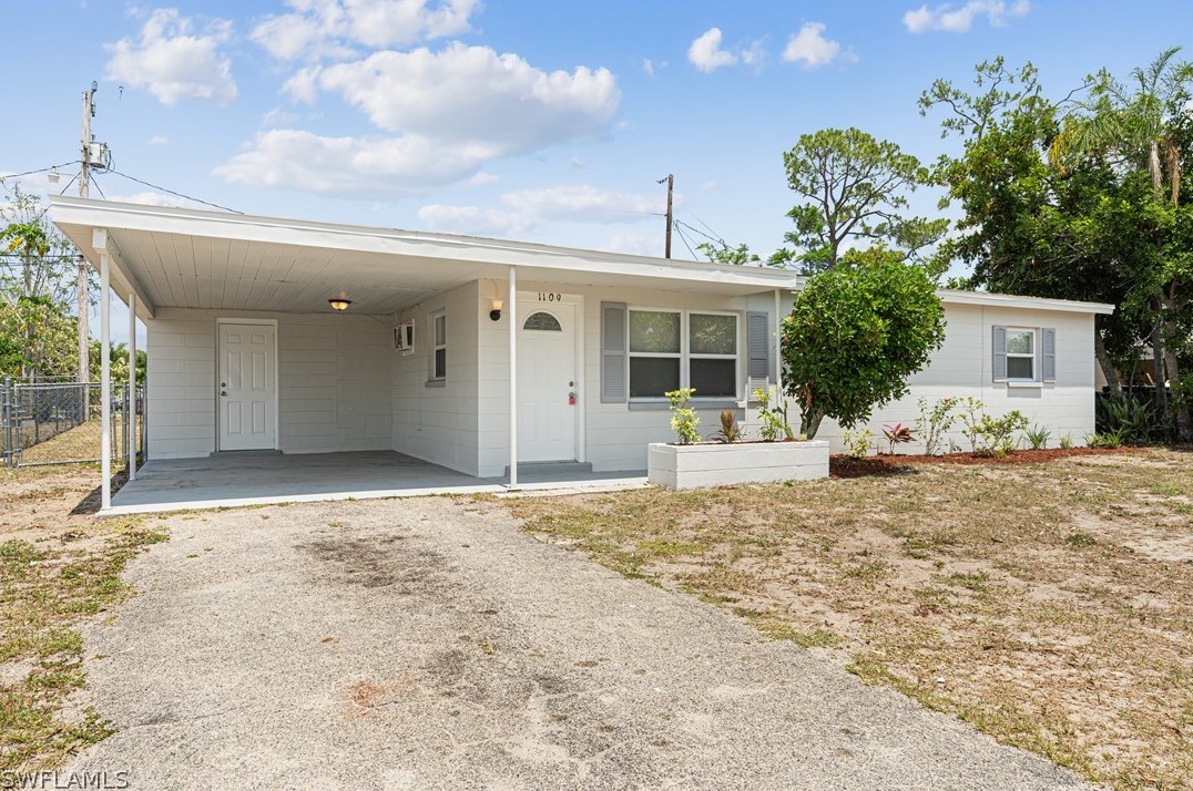 1109 Navajo Ave, Lehigh Acres, FL 33936