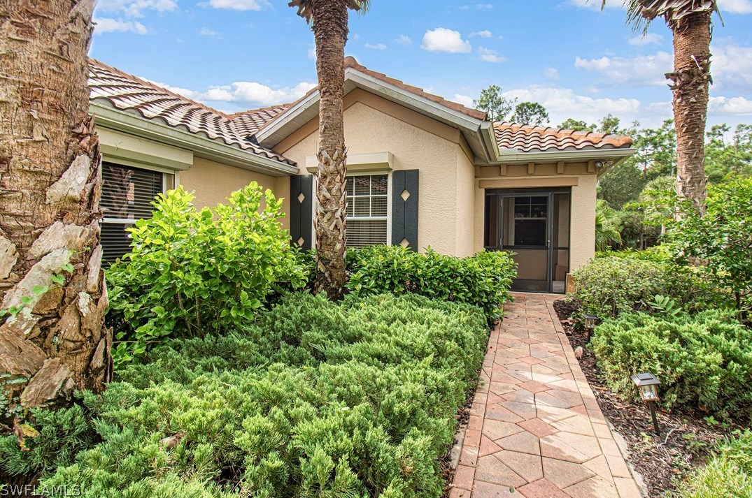 10508 Bella Vis Dr, Fort Myers FL 33913-7005 exterior