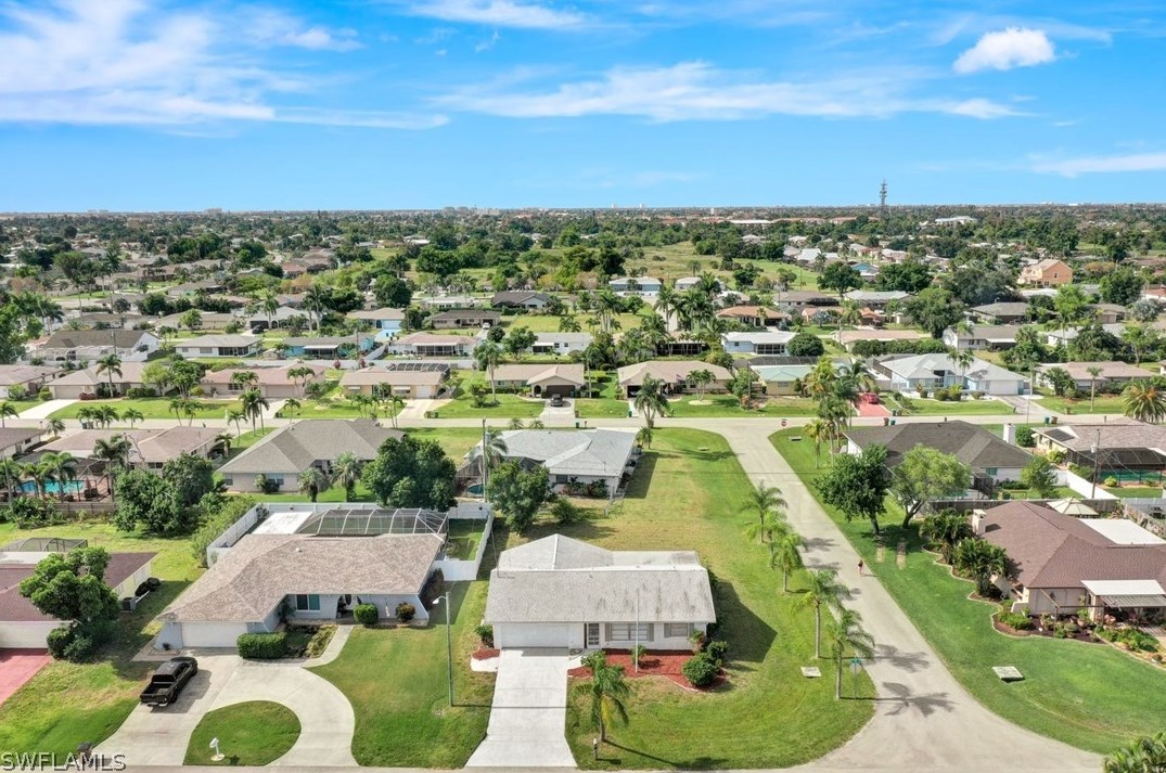 624 35th St, Cape Coral, FL 33904-4967