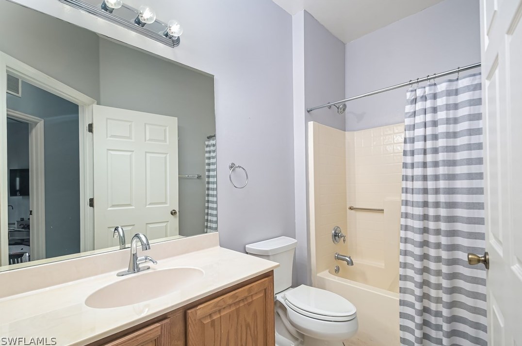 2743 Nature Pointe Loop, Fort Myers FL  33905-2471 exterior