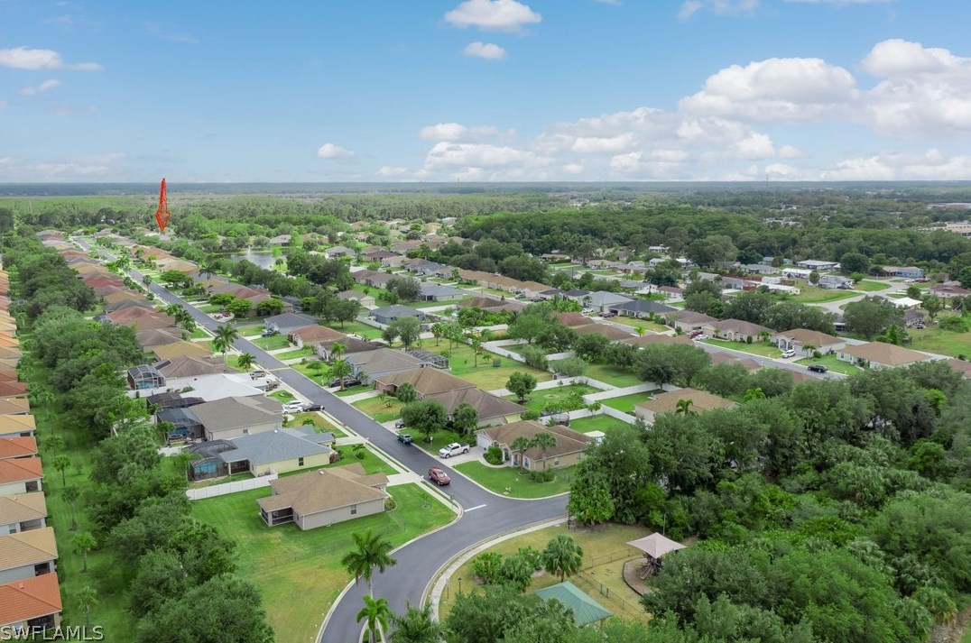2743 Nature Pointe Loop, Fort Myers FL  33905-2471 exterior