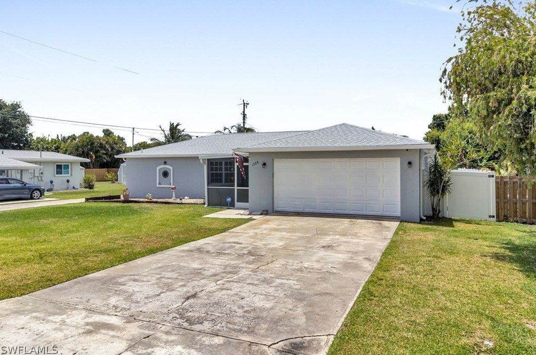 1385 Pine Ave, Fort Myers, FL 33917-3434