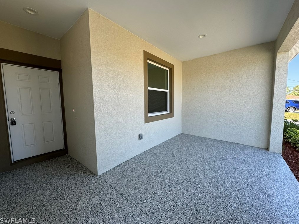 2433 Vernon Ave S, Lehigh Acres, FL 33973