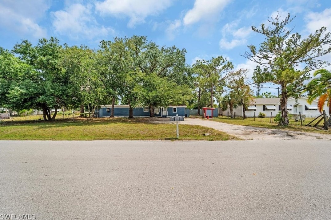 8239 Sevigny Dr, Fort Myers, FL 33917-1795