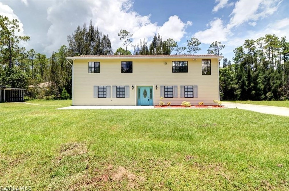 4720 4th Ave, Naples, FL 34120-9015