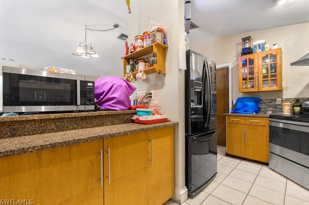 804 Jefferson Ave, Lehigh Acres FL  33972-1216 exterior