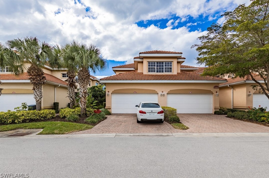 13901 Avon Park Cir, Fort Myers, FL 33912-1975
