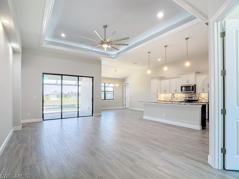 2367 39th Ave, Cape Coral, FL 33993-3507