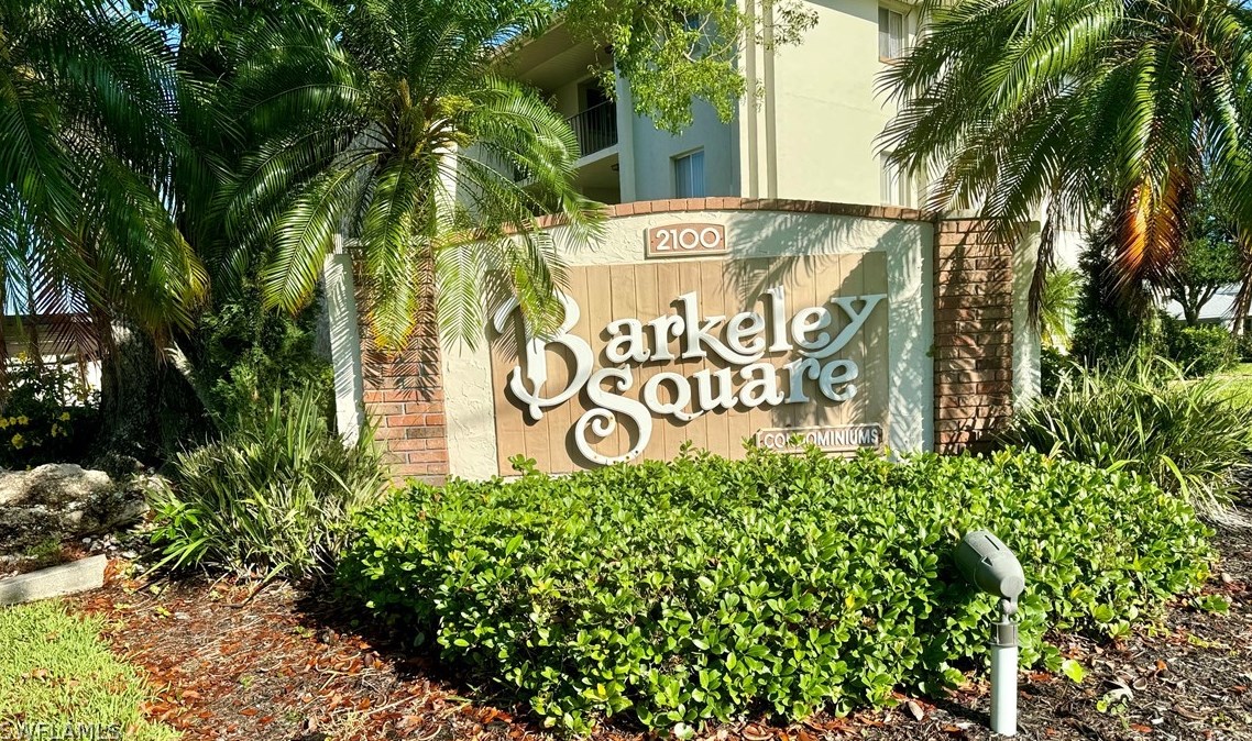 2079 Barkeley Ln, Fort Myers, FL 33907-4053