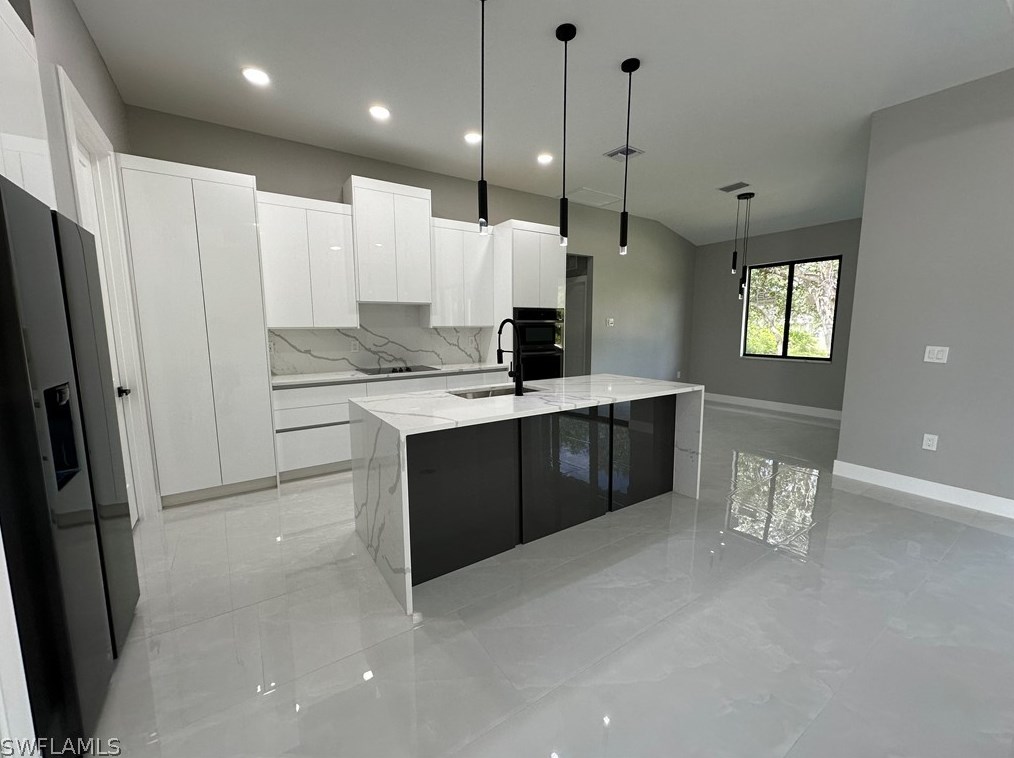 525 Abbott Ave, Lehigh Acres FL 33972 exterior