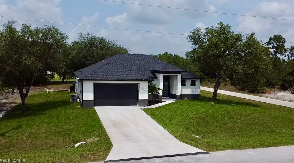 525 Abbott Ave, Lehigh Acres FL 33972 exterior