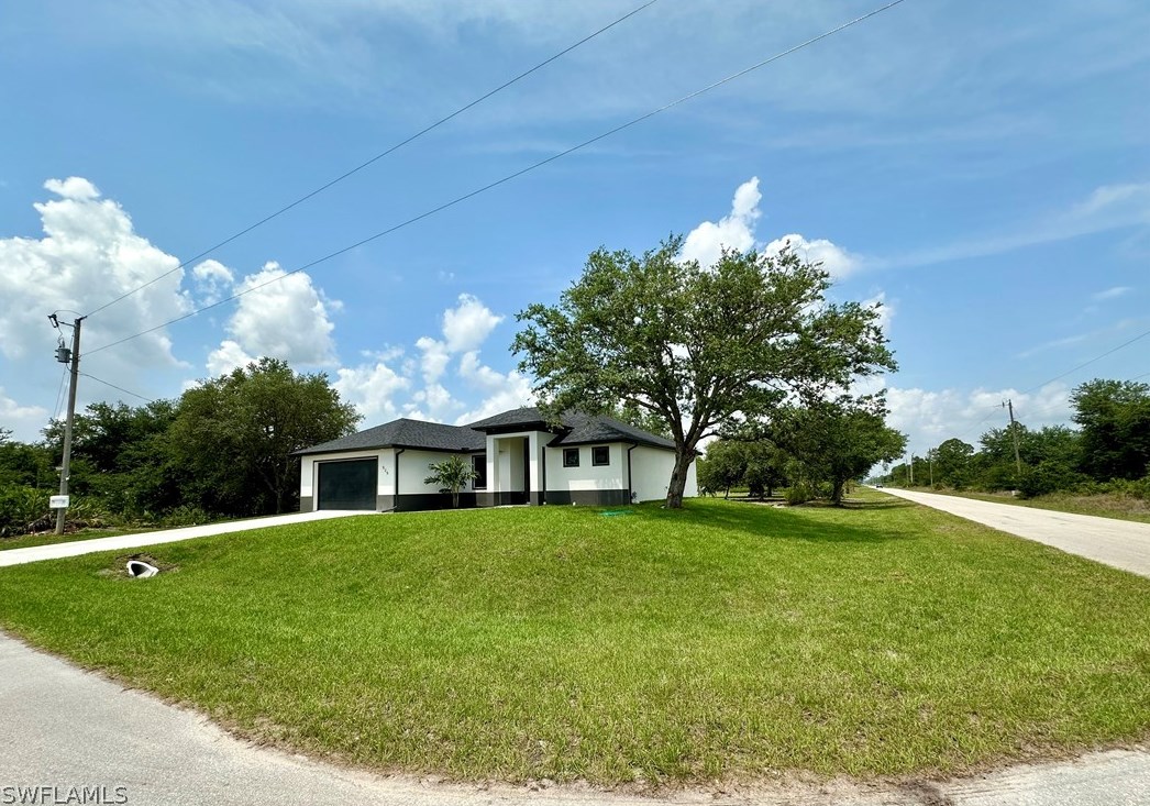 525 Abbott Ave, Lehigh Acres FL 33972 exterior