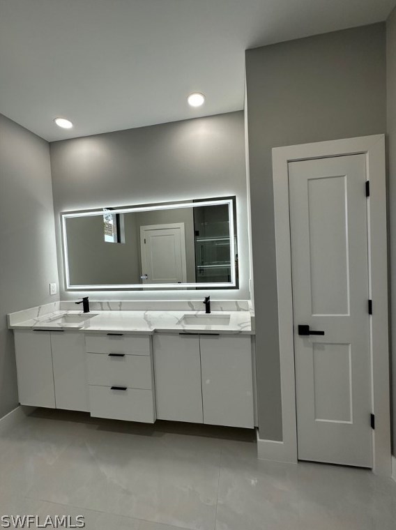 525 Abbott Ave, Lehigh Acres FL 33972 exterior