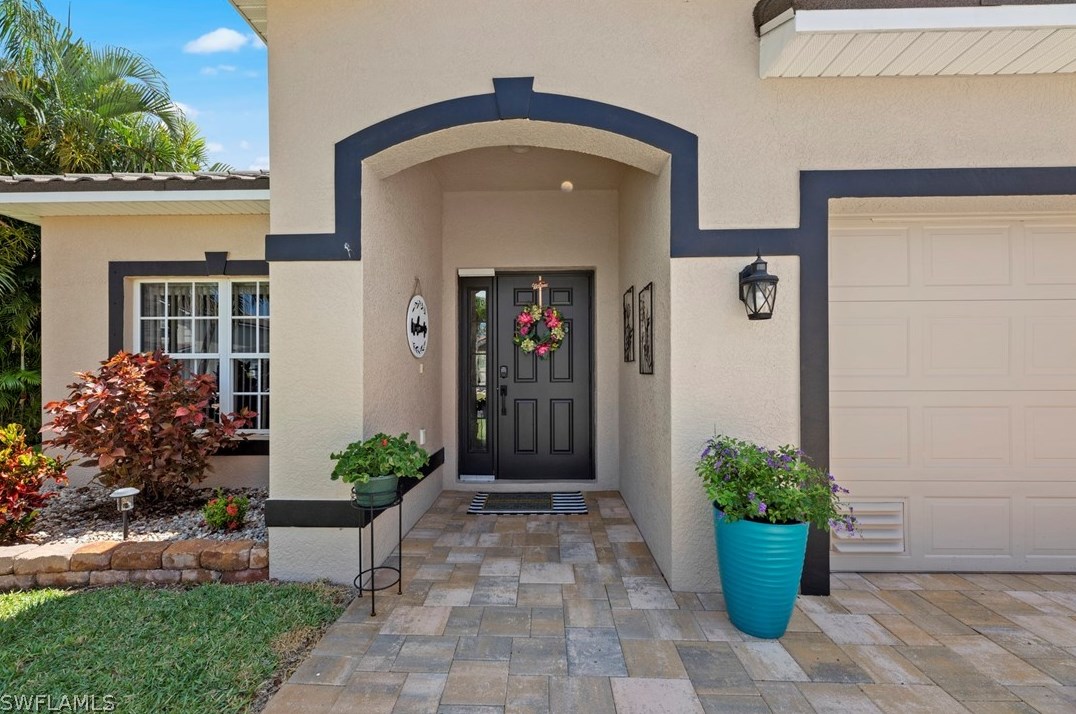 2051 Willow Branch Dr, Cape Coral, FL 33991-3506