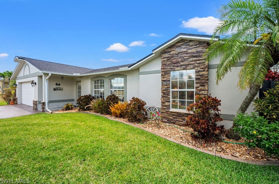 3121 17th Ave, Cape Coral, FL 33904-4089