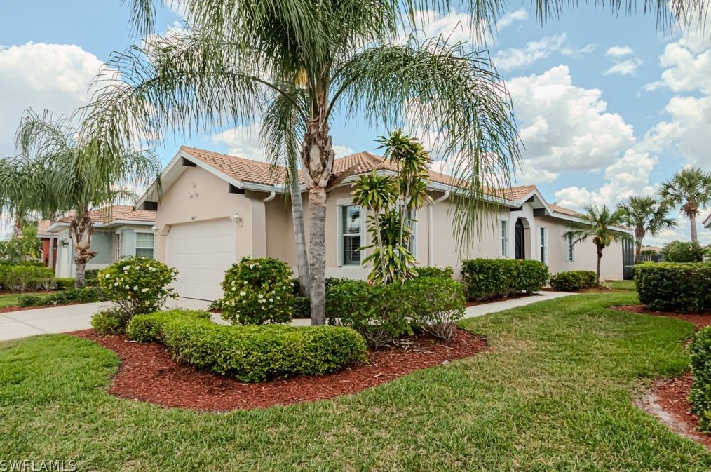 10423 Materita Dr, Fort Myers, FL 33913-8666