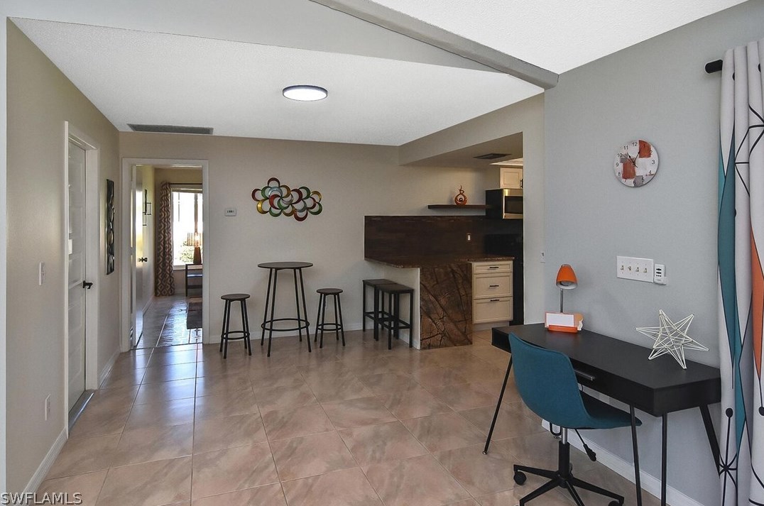 211 Se 46th St, Cape Coral, FL 33904