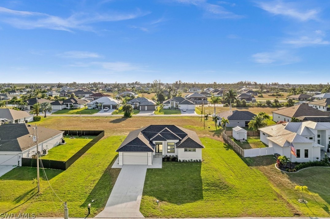 2330 37th Ave, Cape Coral, FL 33993-0035