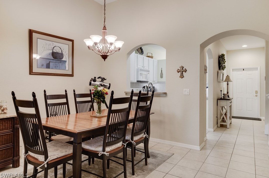 7881 Lake Sawgrass Loop, Fort Myers, FL 33907-6595